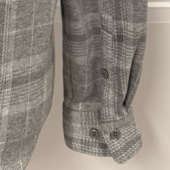 Express Plaid Button Down Shacket - Picture 4 of 9